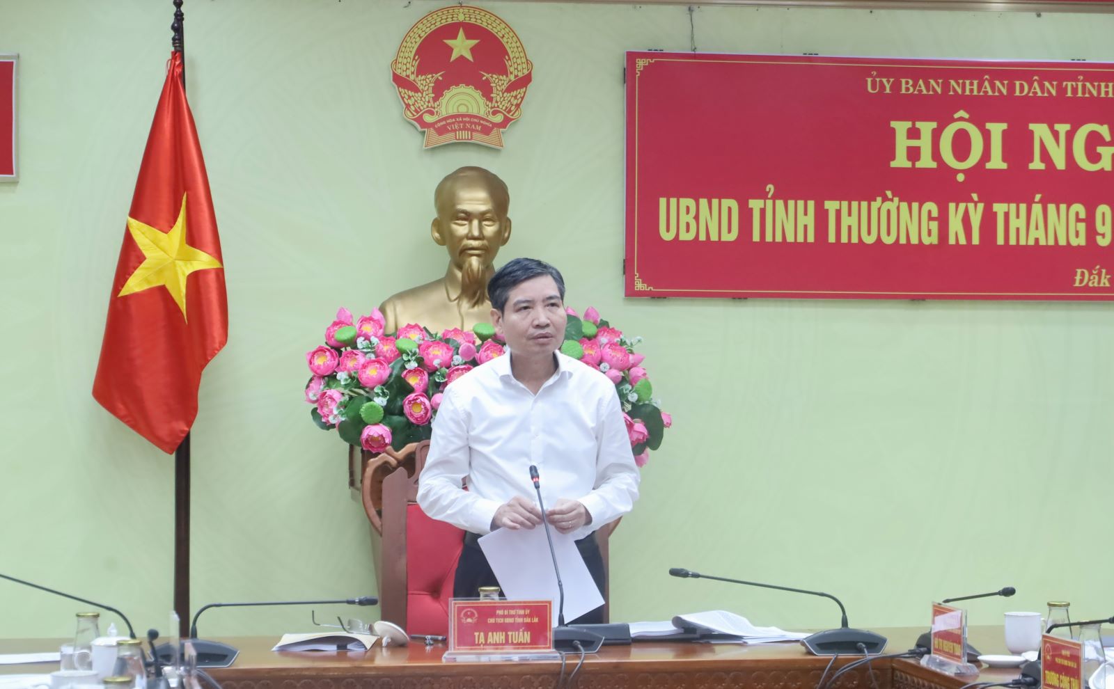 CT mơi